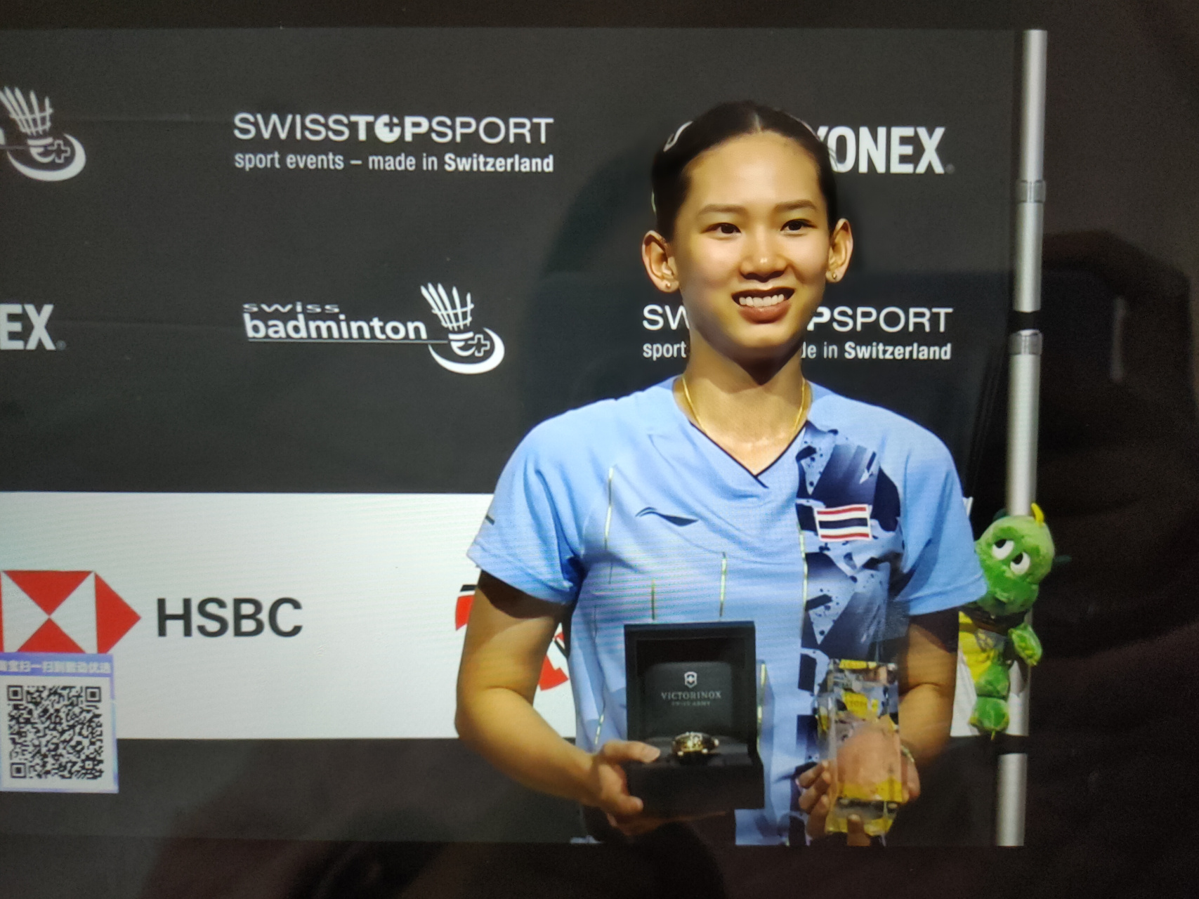 吸引了更多 吸引了更多