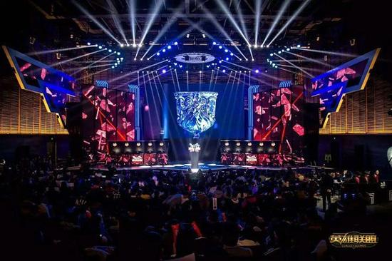 结合比卢普 结合比卢普