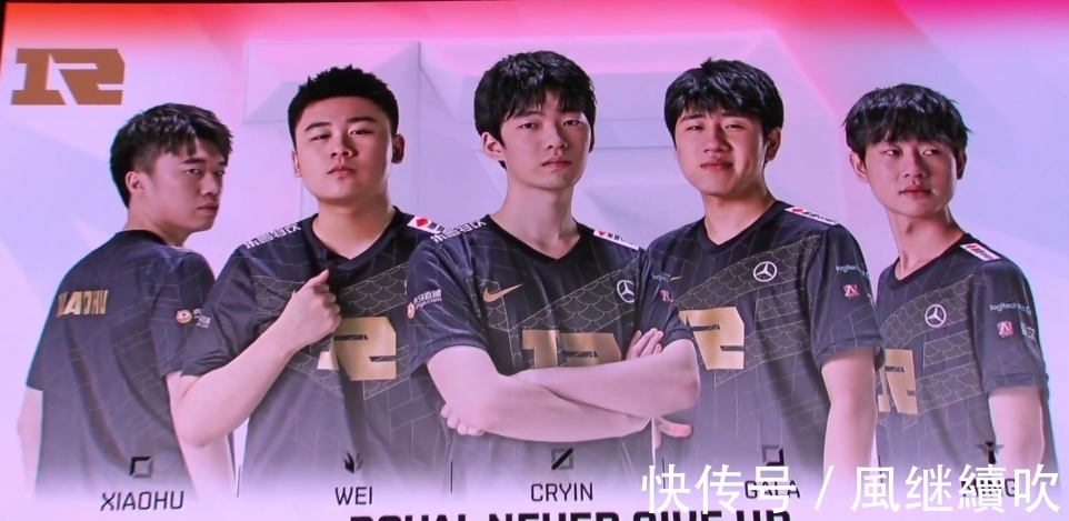 瞬间不仅为 瞬间不仅为