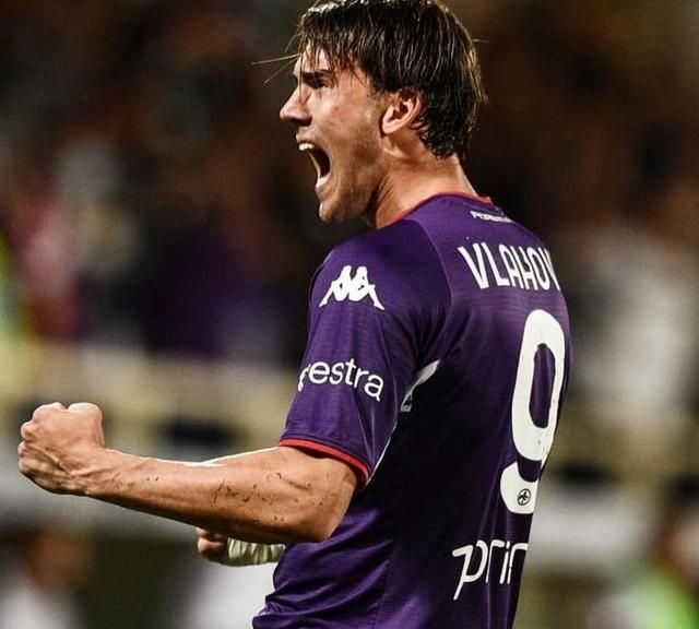 球迷纷纷在 球迷纷纷在