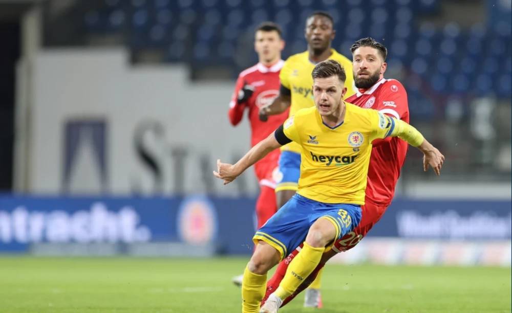 对曼联而言 对曼联而言